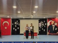 Ebru’nun Renkli Dünyası Özel Ü. Naci Akdoğan Okullarında Ebru’nun Renkli Dünyası Özel Ü. Naci Akdoğan Okullarında